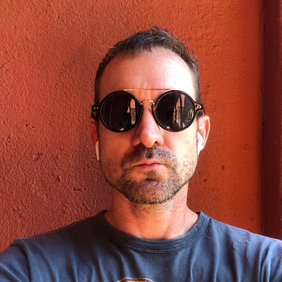 Meet your Posher, Donny - Picture 1 of 2